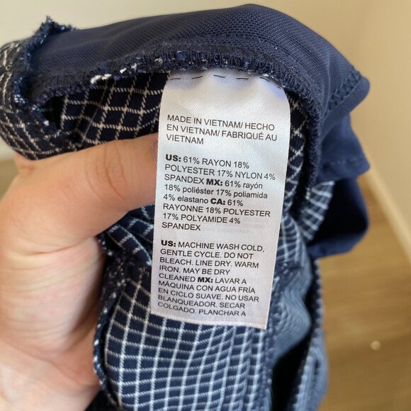 Chico's Brigitte Pull-On Slim Ankle Pants Navy White Plaid Check 12 - Picture 7 of 8